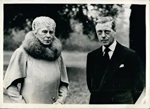 Graver: Queen Mary and the Duke of Windsor