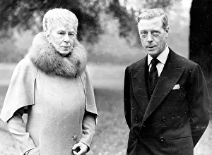 Acceptable: Queen Mary and the Duke of Windsor