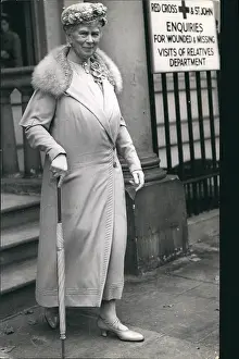 Belgrave: Queen Mary at Red Cross headquarters