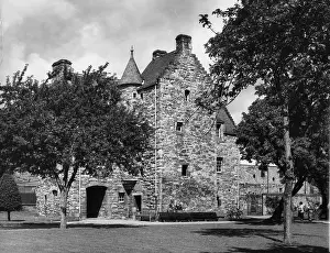 Roxburghshire: QUEEN MARY'S HOUSE