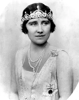 Dutchess: Queen Mother (Dutchess of York). ?
