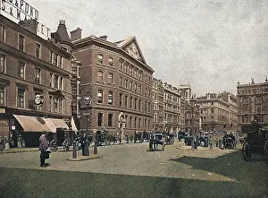 Dominate: QUEEN VICTORIA STREET