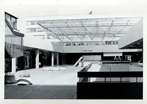 Northamptonshire: Queens Square, Corby, Northamptonshire