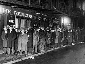 Chinatown: Queue of unemployed in front of a factory gate