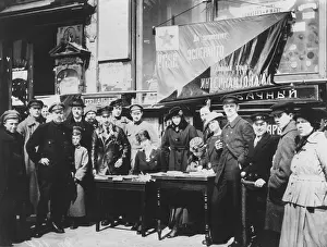Queues: Queues for Esperanto courses in Russia