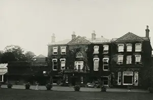 Storey: Quex House with car