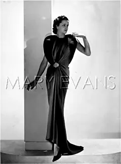 Paray: QUILTED GOWN 1930S