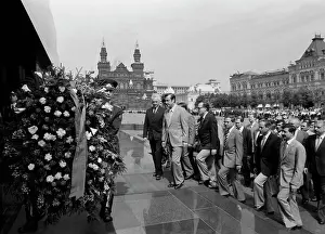 Assad: R. Assad visits USSR
