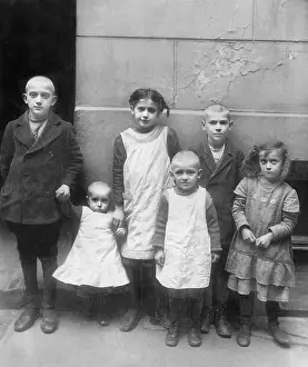Bending: Rachitic children, 1919