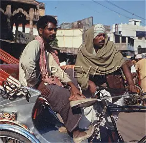 Ricksha: RACIAL/INDIA/BENARES