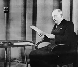 Rozhlas: Radio announcement of President Benes