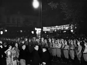Hindenburgs: Radio broadcast of the election speech of Hitler in Berl