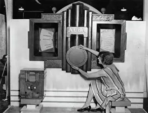 Oversize: A radio receiver in original size