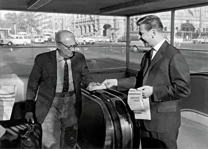 Escalators: Radio referendum. The editor of the daily newspaper
