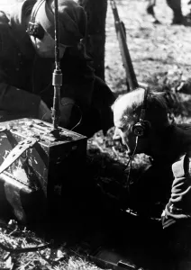 Commands: Radio section of the Wehrmacht on the Eastern Front, 1944