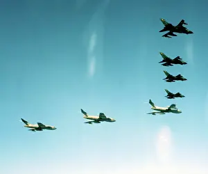 Gr.1: RAF - 3x Handley Page Victor K.2 + 4x Tornado GR.1 bombers