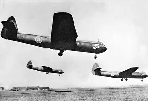 Glider: RAF gliders on approach, 1939