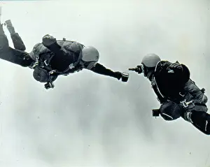 Paras: RAF parachutists pouring beer