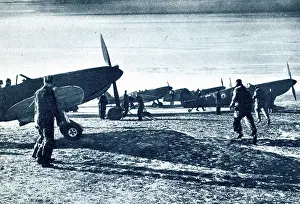 Scramble: RAF scramble, pilots race to their planes, WW2