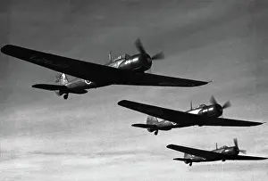 Record Breaking: Three RAF Vickers Wellesleys flying in formation on a Wo?