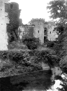 Raglan: Raglan, the Castle 1906