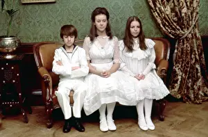 Thomsett: THE RAILWAY CHILDREN