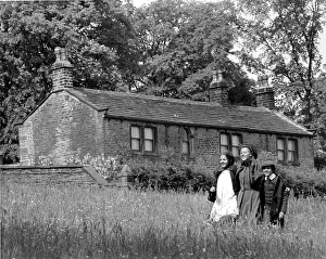Thomsett: The Railway Children
