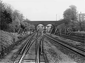 Surbiton: RAILWAY LINES