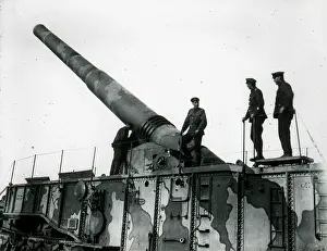 Mounting: Railway mounted gun emplacement