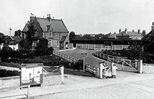 Askern: Railway Station, Askern (children)