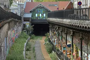 Ouen: Railway tracks at Le Hasard Ludique
