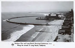 Piers: Rainbow Pier and auditorium, Long Beach, California, USA