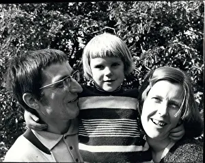Pleas: Rainer Kubitz, Susan Allison and their daughter Beate