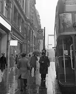 Routemaster: RAINY BUS STOP