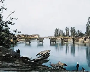 Rajah: Rajah's Palace and First Bridge, Srinagar, Kashmir, India