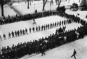 Universitaet: Rally of students in front of the Berlin TH, 1933