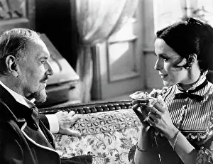 Distributors: Ralph Richardson - Clair Bloom - celebrity