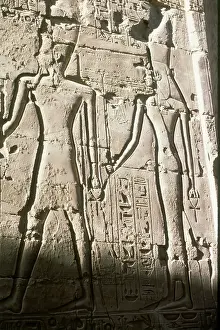 Nefertiti: RAMESES II & NEFERTITI