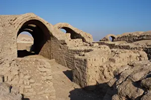 Warehouses: Ramesseum. Temple area designed to barns or warehouses. Luxo