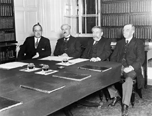 Tardieu: Ramsay Macdonald meeting French delegates