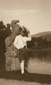 Lederhosen: Raoul Aslan in Hellbrunn