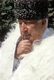 Gamzatov: Rasul Gamzatov, 1988