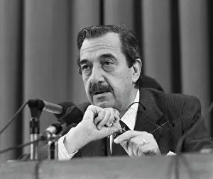 Journalists: Raul Alfonsin visits USSR