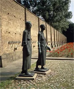 Ravensbruck: RAVENSBRUCK MEMORIAL