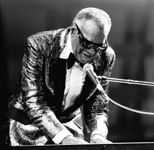 Hejzlar: Ray Charles - paino - keyboards