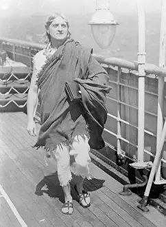 Isadora: RAYMOND DUNCAN
