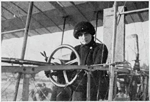 Dec17: Raymonde de Laroche