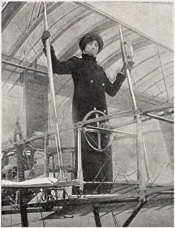Voisin: Raymonde de Laroche