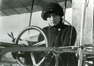 Elise: Raymonde de Laroche