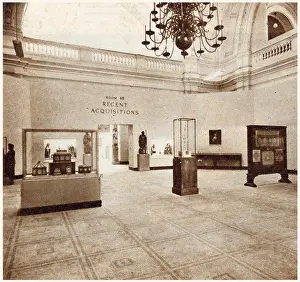 Recent Acquisitions Room at the V&A - new approach to display